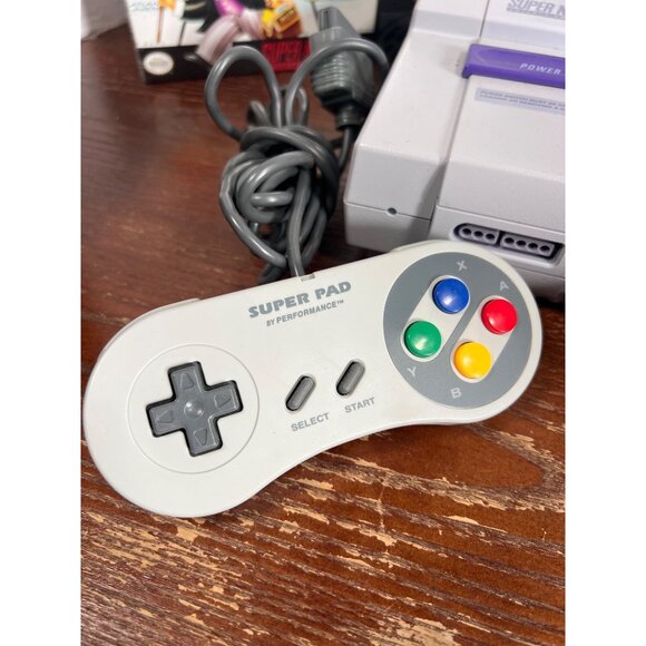 Super Nintendo Entertainment System Console Bundle W/ Controllers Games & Manual - Picture 2 of 14